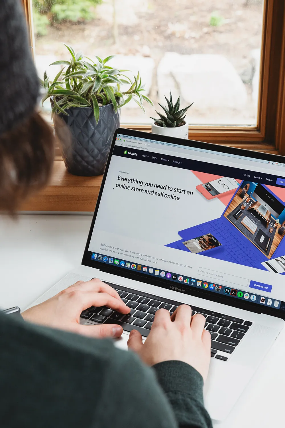 12 Easy Ways to Drive Shopify Sales in 2022